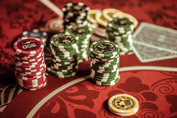 No Commission Baccarat live dealer table on mobile device